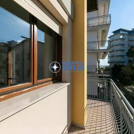Condominio Carnelos Lido di Jesolo Exterior photo