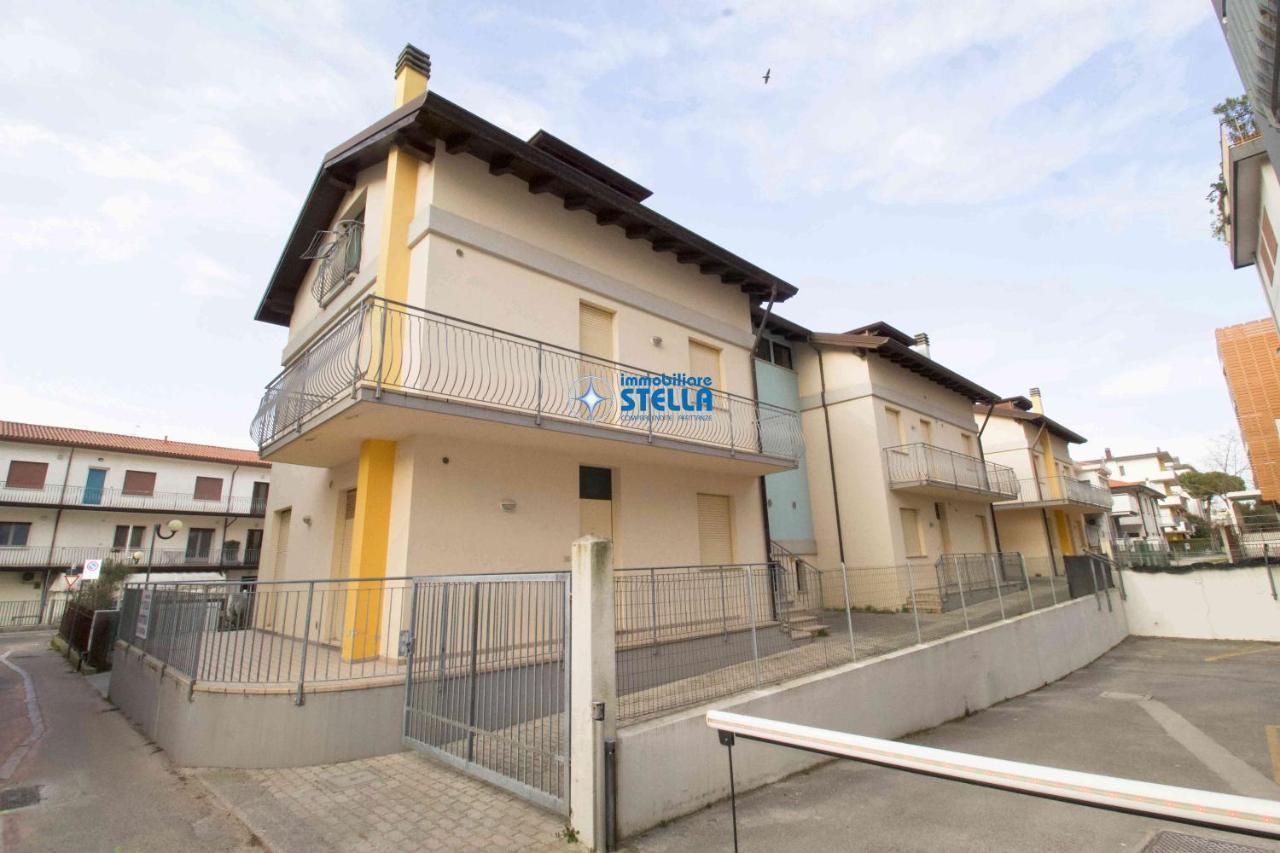 Condominio Carnelos Lido di Jesolo Exterior photo