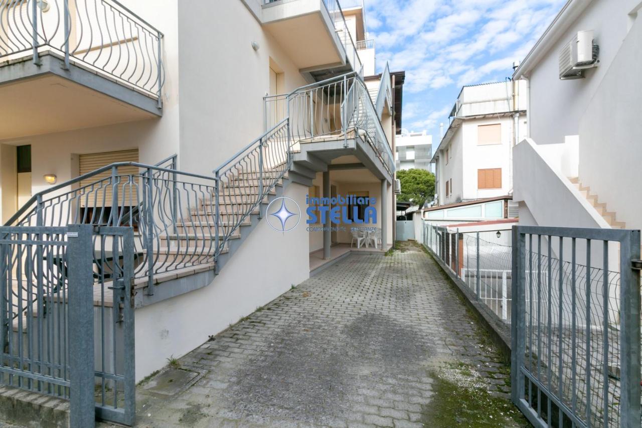 Condominio Carnelos Lido di Jesolo Exterior photo